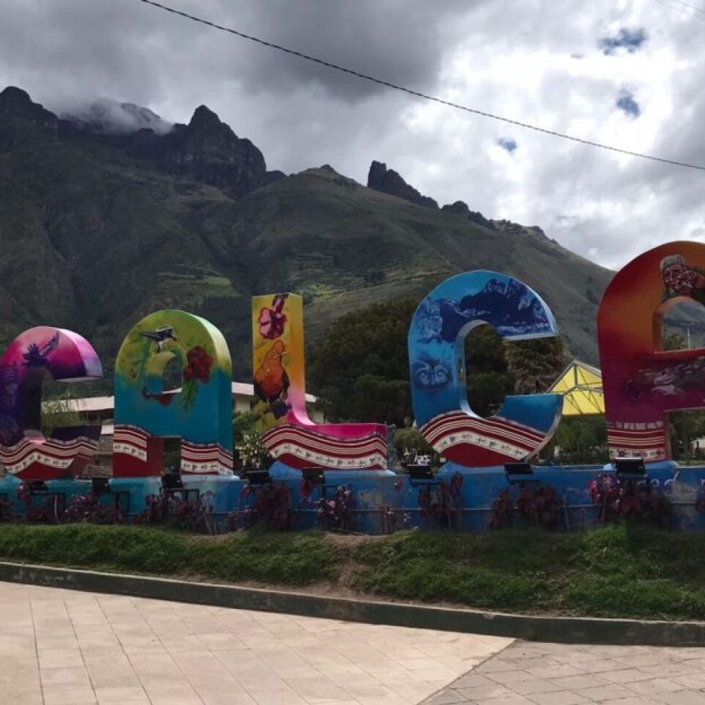 Provincia de Calca: Distritos: Calca, Lamay, Pisac, San Salvador y otros. Ofrecemos servicios adaptados a las condiciones de caminos rurales y urbanos.